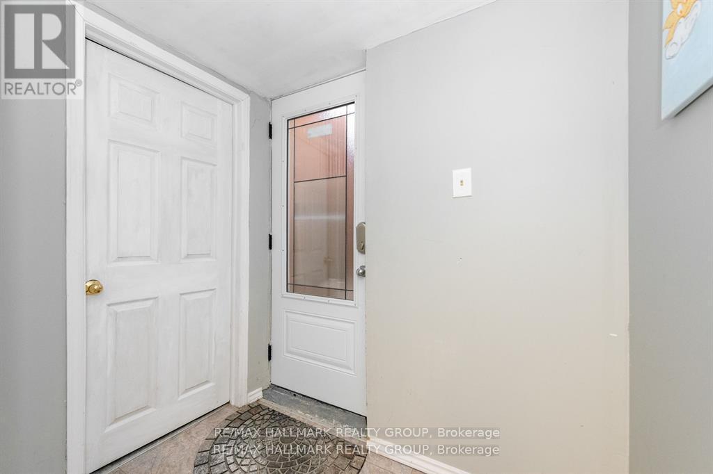 2223 Halifax Drive, Ottawa, ON