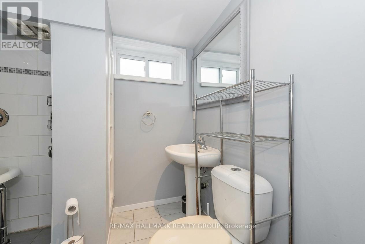 2223 Halifax Drive, Ottawa, ON