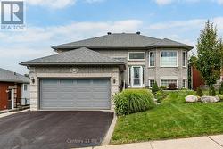 13 CHARLES STREET Penetanguishene, ON L9M 2G6