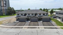 10 STINSON AVENUE Belleville (Belleville Ward), ON K8P 5N9