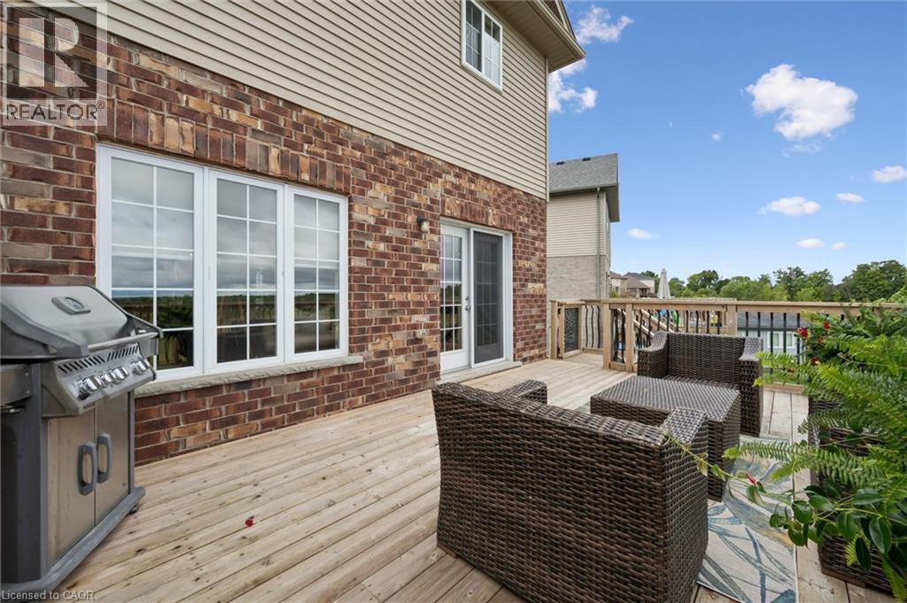 952 Eden Oak Court, Kitchener, ON