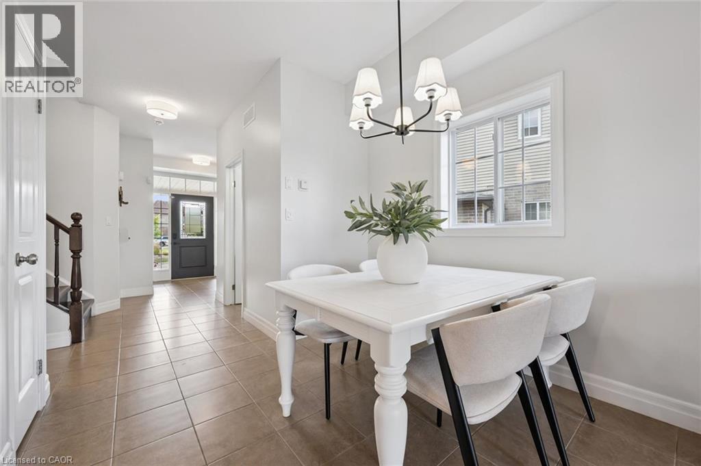952 Eden Oak Court, Kitchener, ON