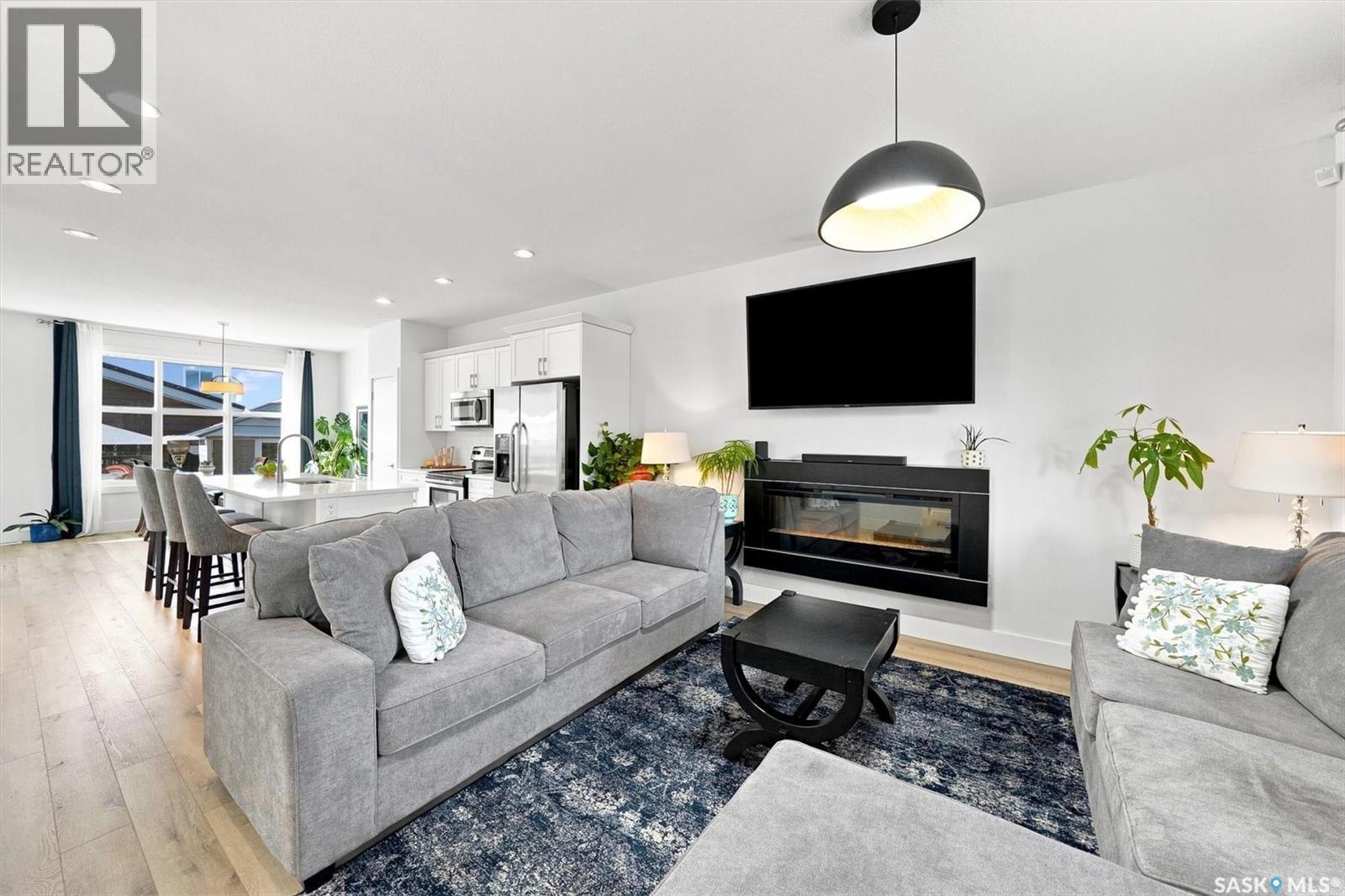 636 Meadows Boulevard, Saskatoon, SK