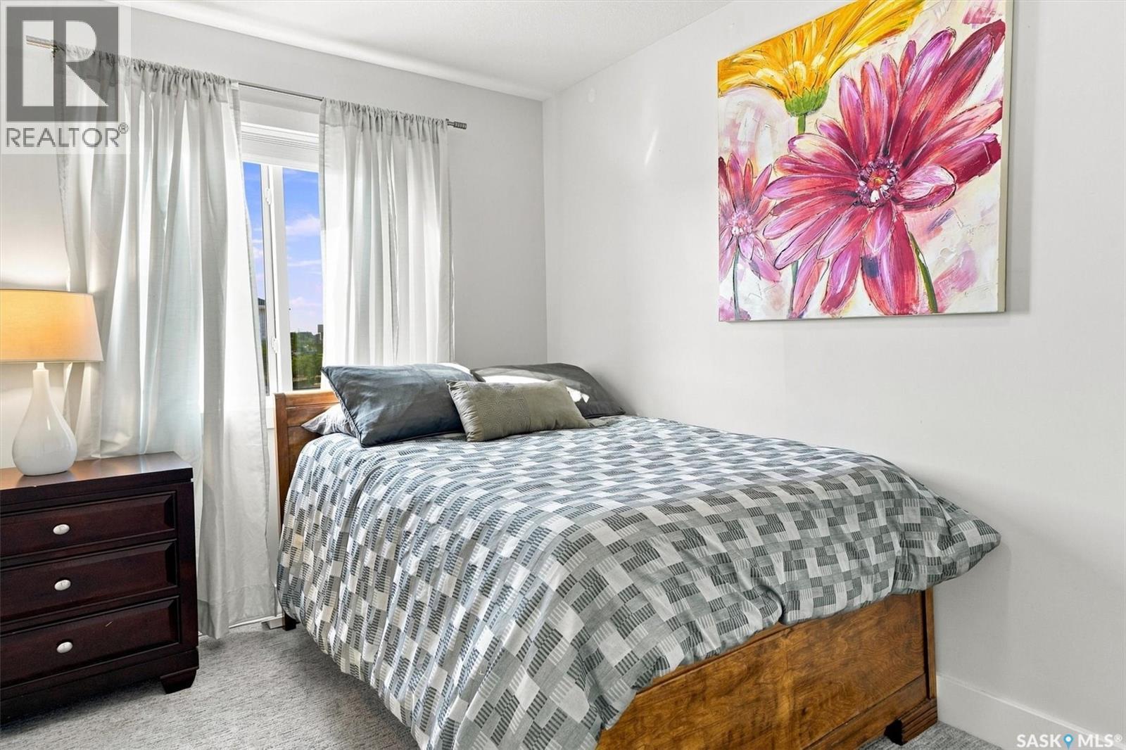 636 Meadows Boulevard, Saskatoon, SK