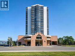 515 RIVERSIDE DRIVE Unit# 1303 Windsor, ON N9A 7C3