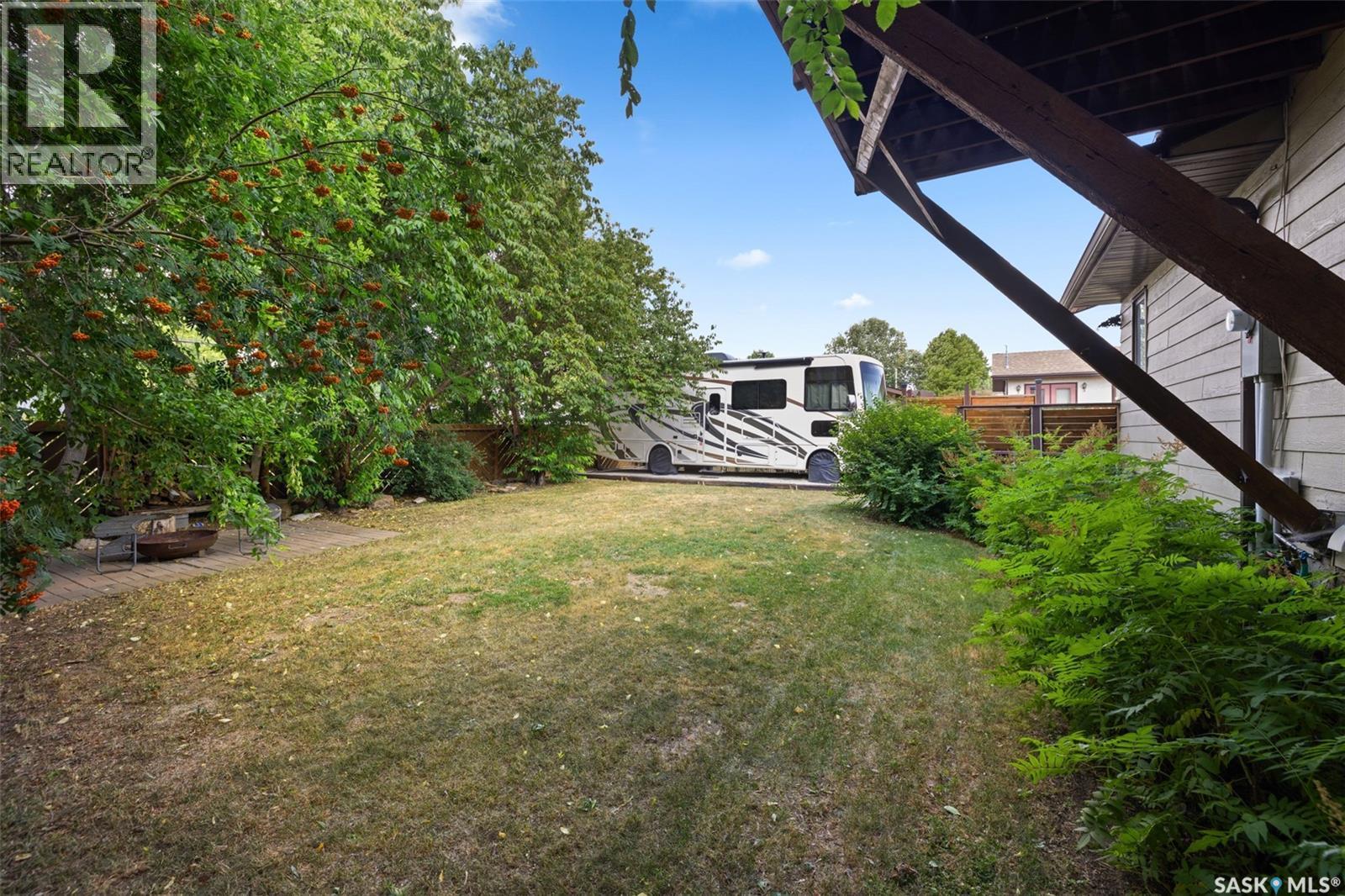 116 Courtside Crescent, Pilot Butte, SK