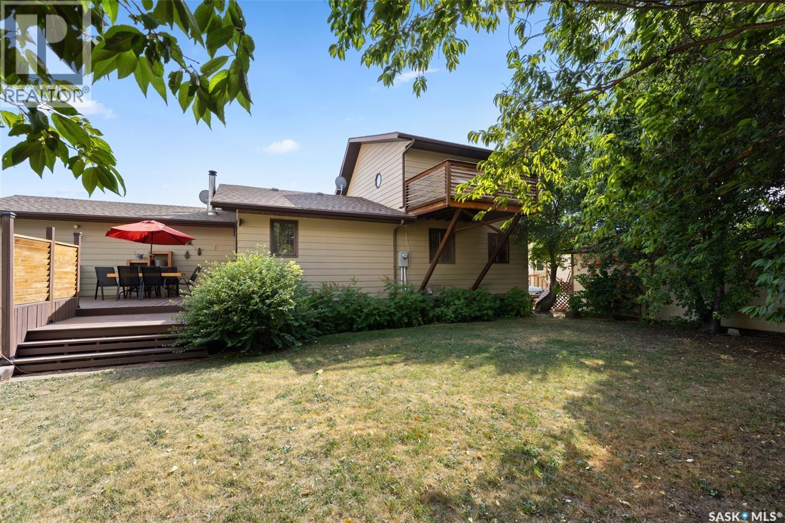 116 Courtside Crescent, Pilot Butte, SK