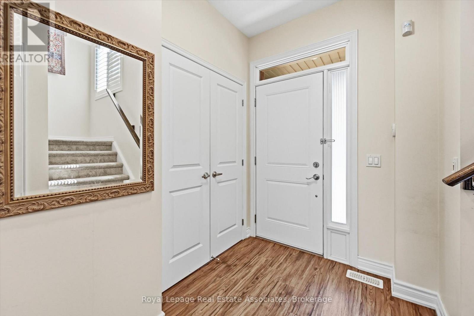 1 Southshore Crescent, Hamilton, ON