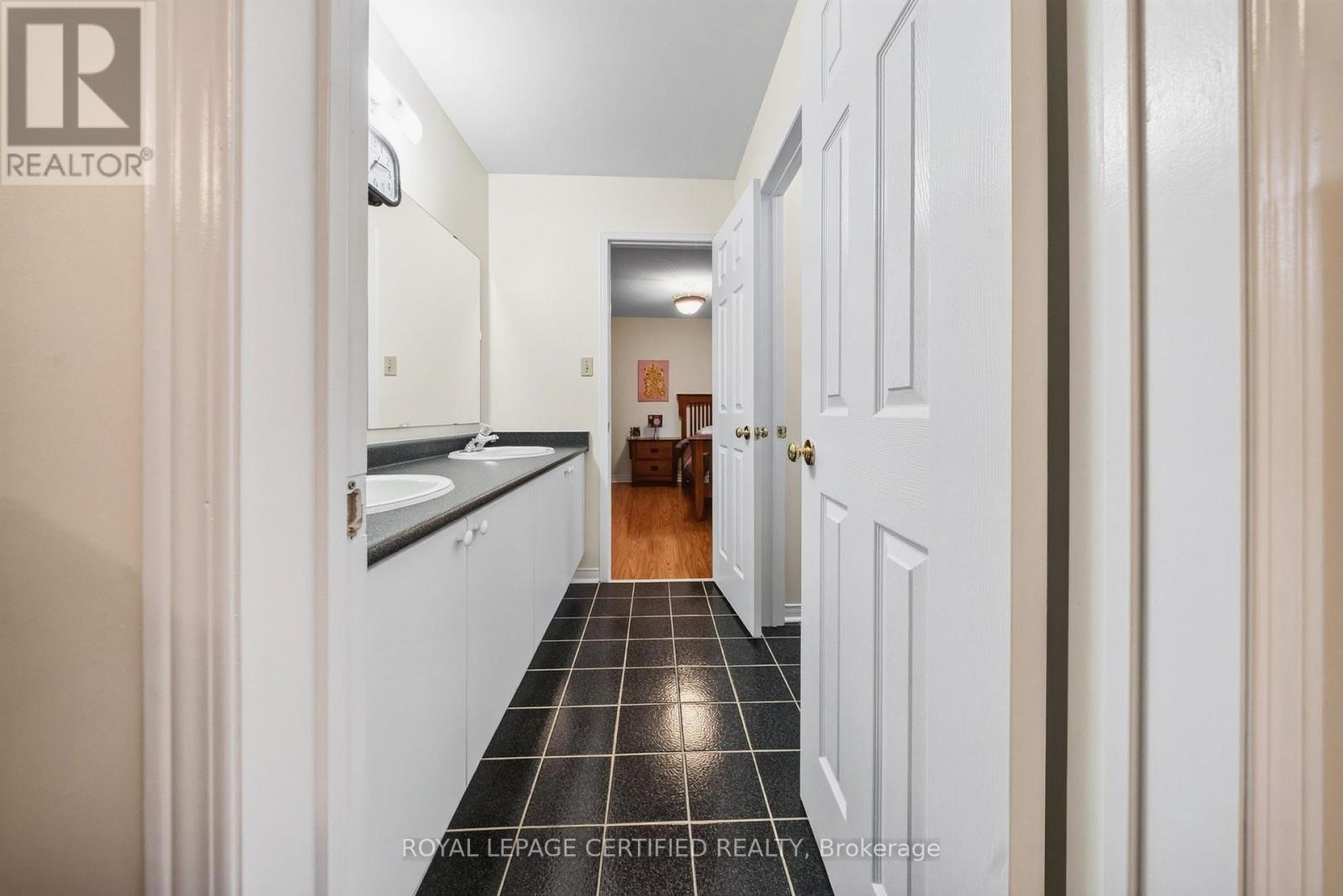 5344 Segriff Drive, Mississauga, ON