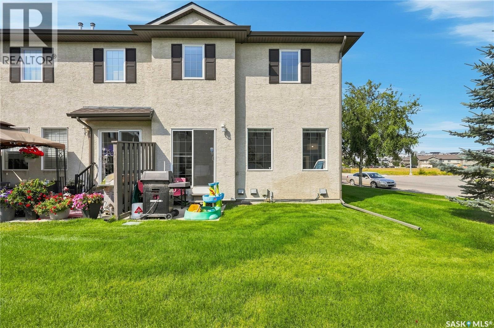 44 3101 Tregarva Drive E, Regina, SK