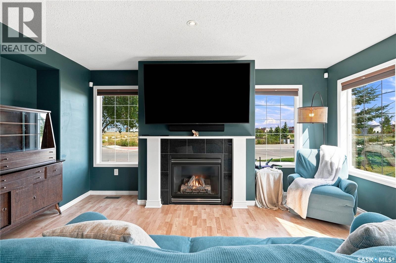 44 3101 Tregarva Drive E, Regina, SK