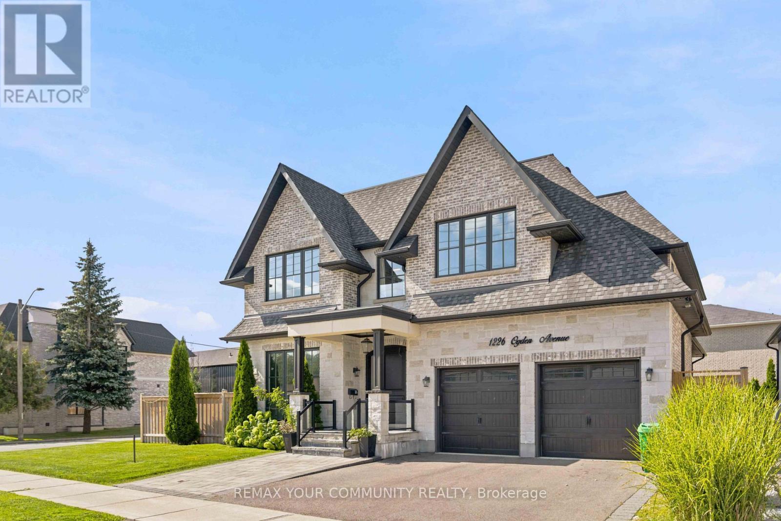 1226 Ogden Avenue, Mississauga, ON