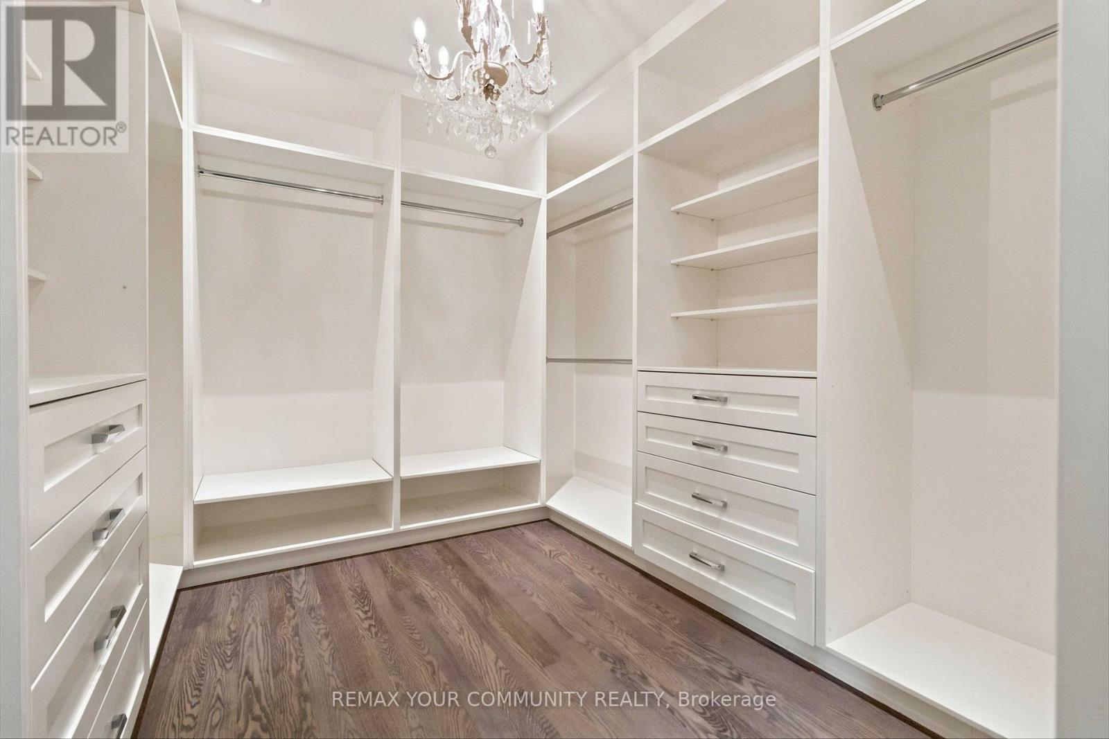 1226 Ogden Avenue, Mississauga, ON