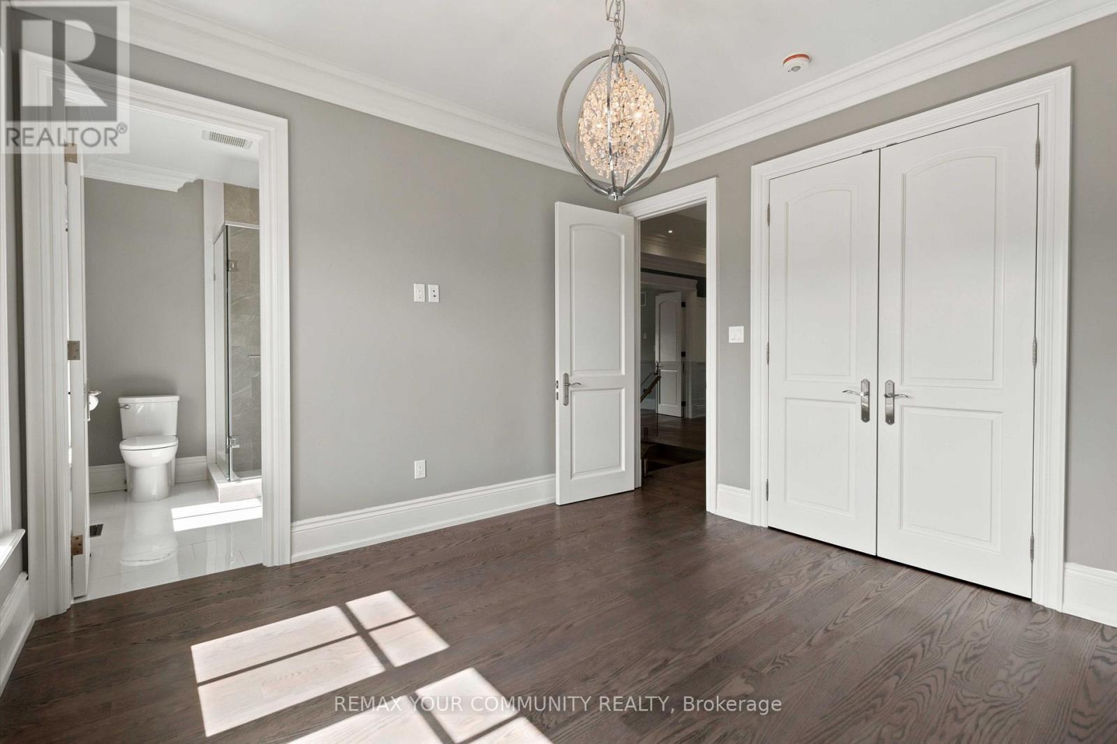1226 Ogden Avenue, Mississauga, ON