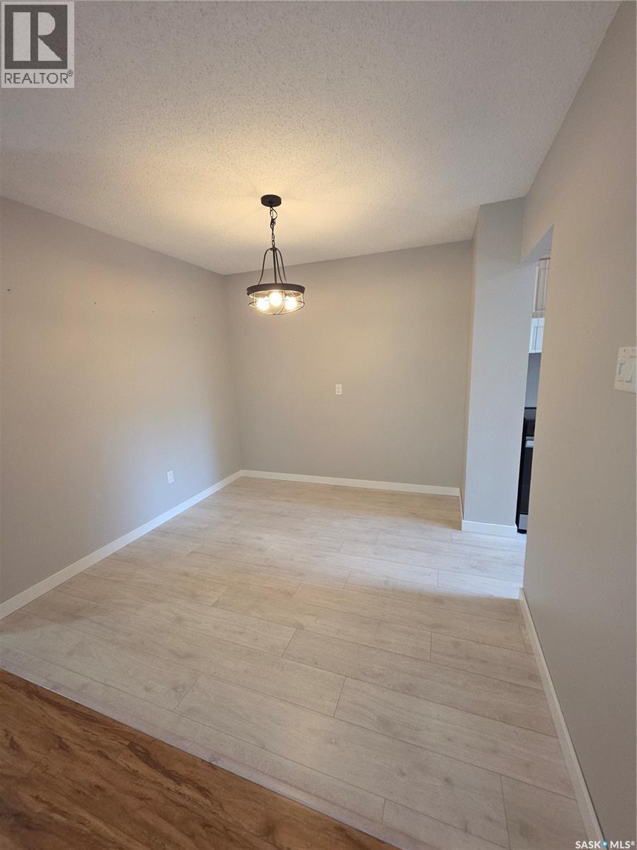 203 445 Pendygrasse Road, Saskatoon, SK