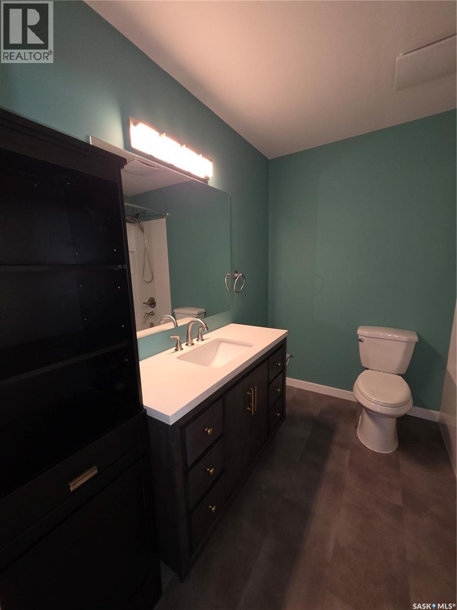203 445 Pendygrasse Road, Saskatoon, SK
