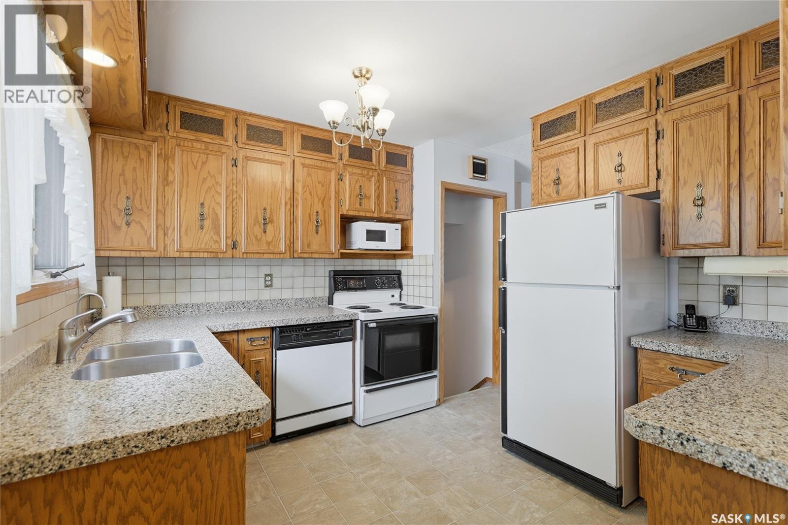 16 Yarnton Crescent, Regina, SK