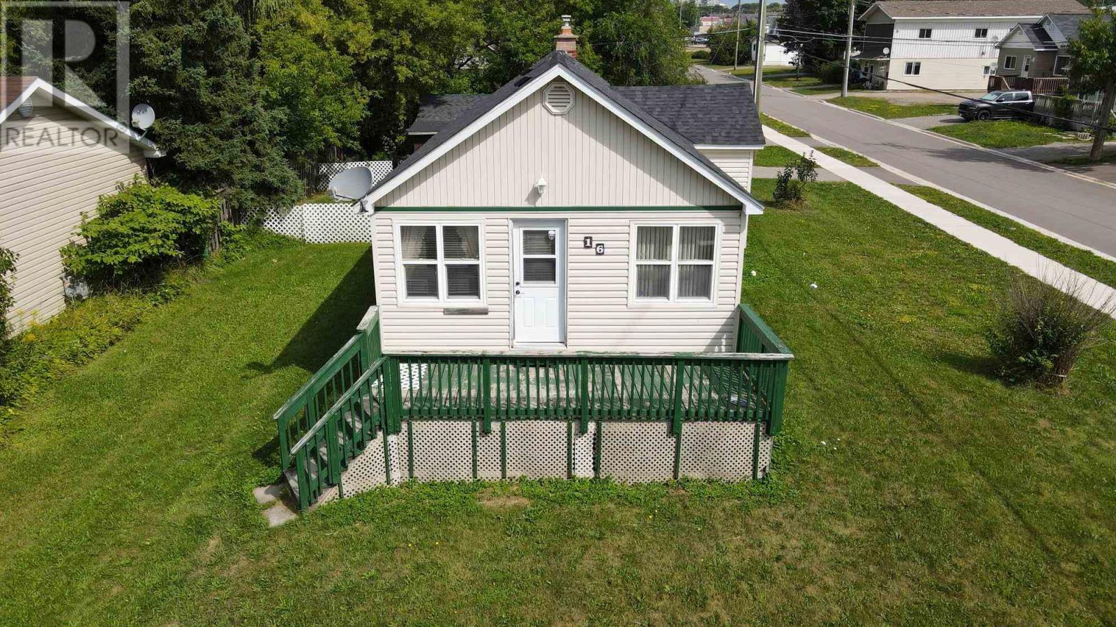 16 Stevens St, Sault Ste. Marie, ON