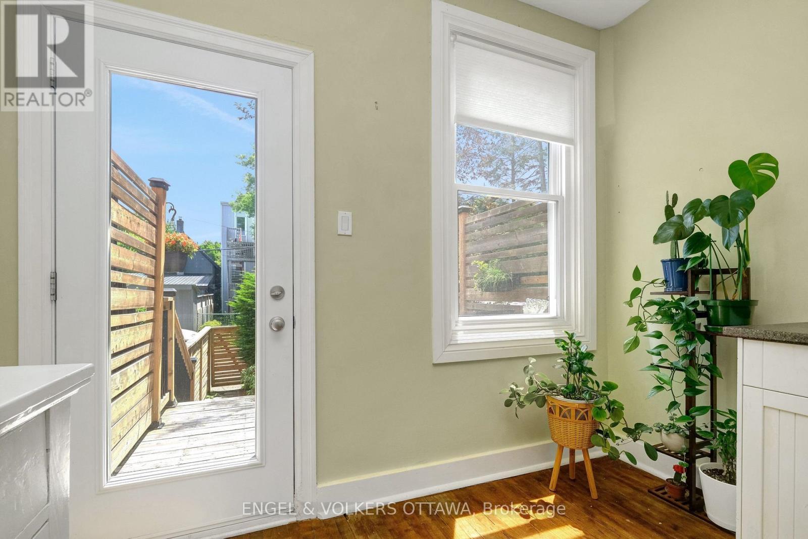 44 Newton Street, Ottawa, ON