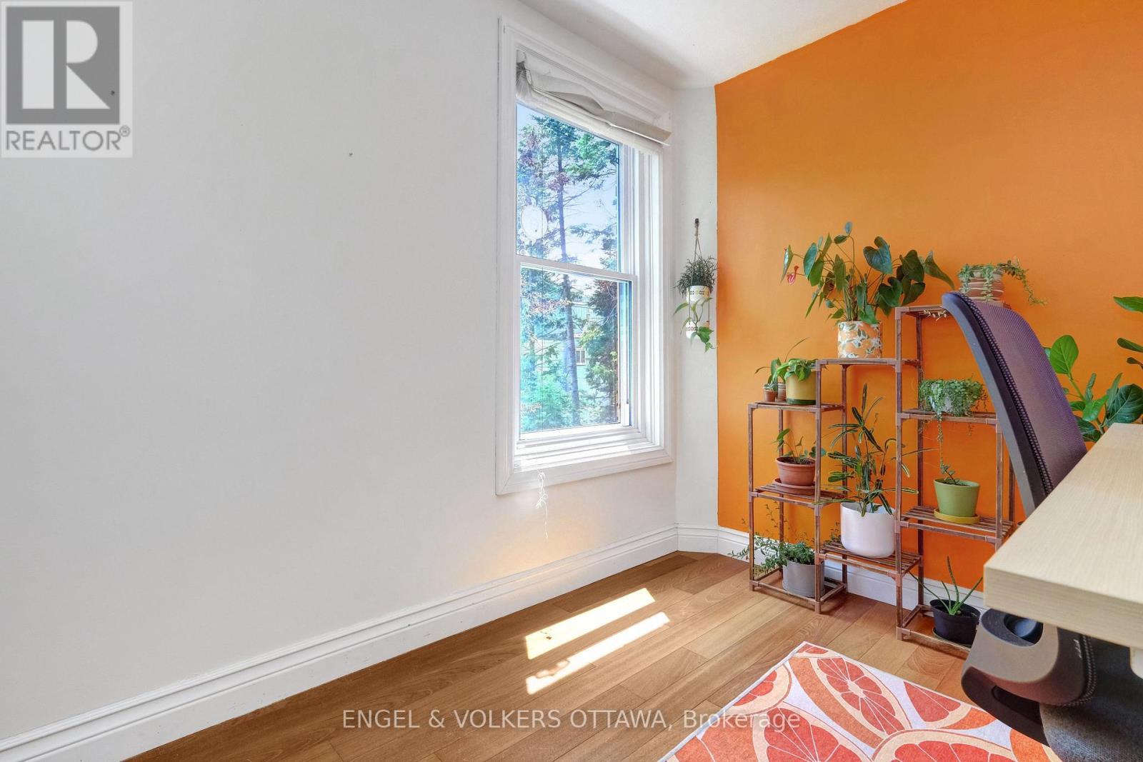 44 Newton Street, Ottawa, ON