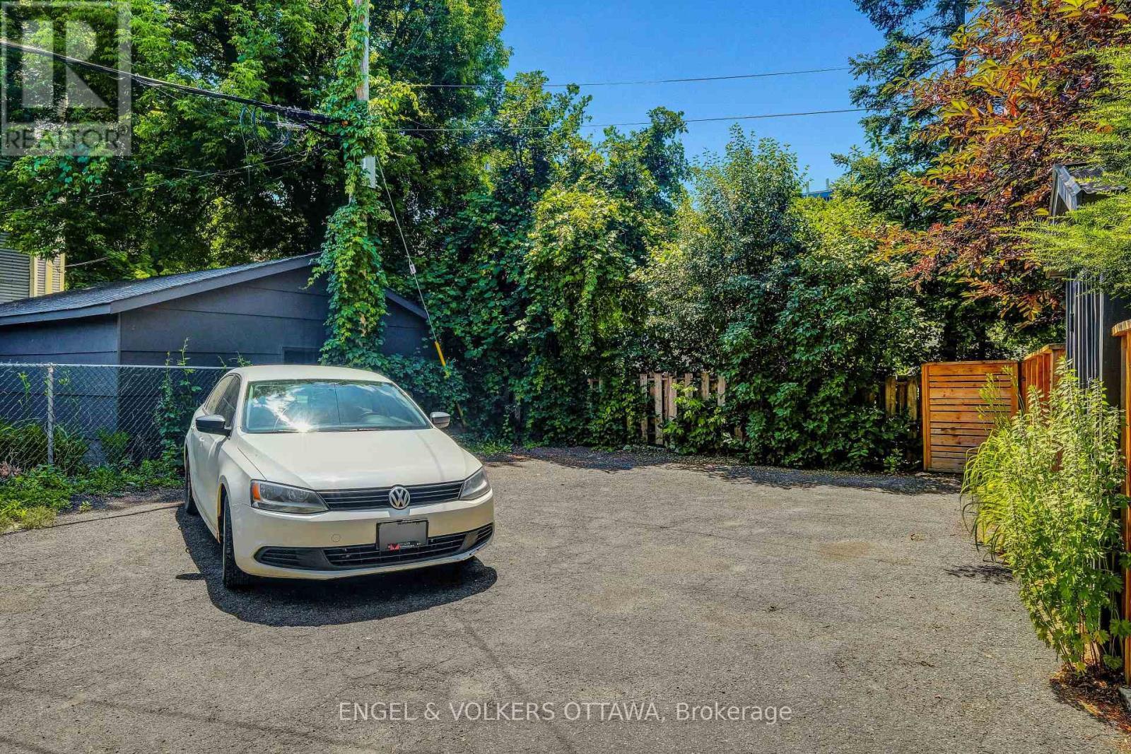 44 Newton Street, Ottawa, ON