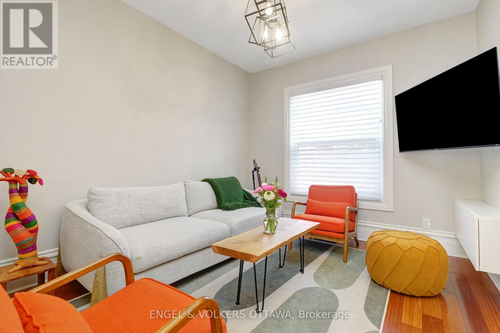 44 Newton Street, Ottawa, ON