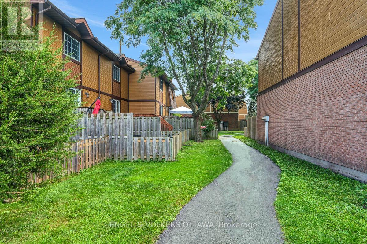 381 Verdon Private, Ottawa, ON