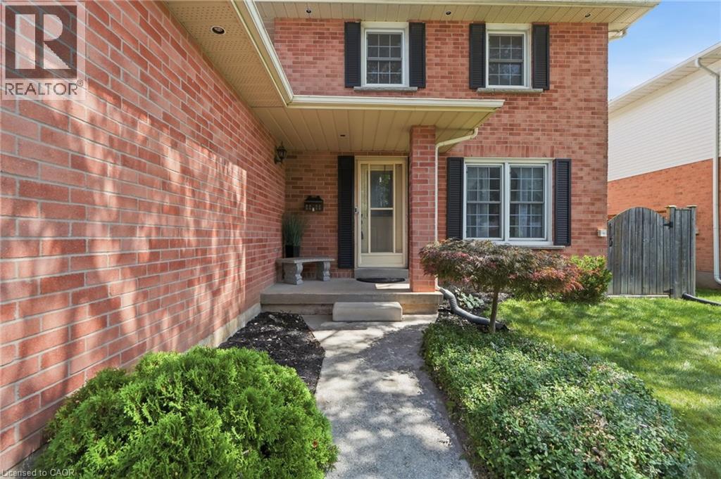 2055 Hunters Wood Drive, Burlington, ON