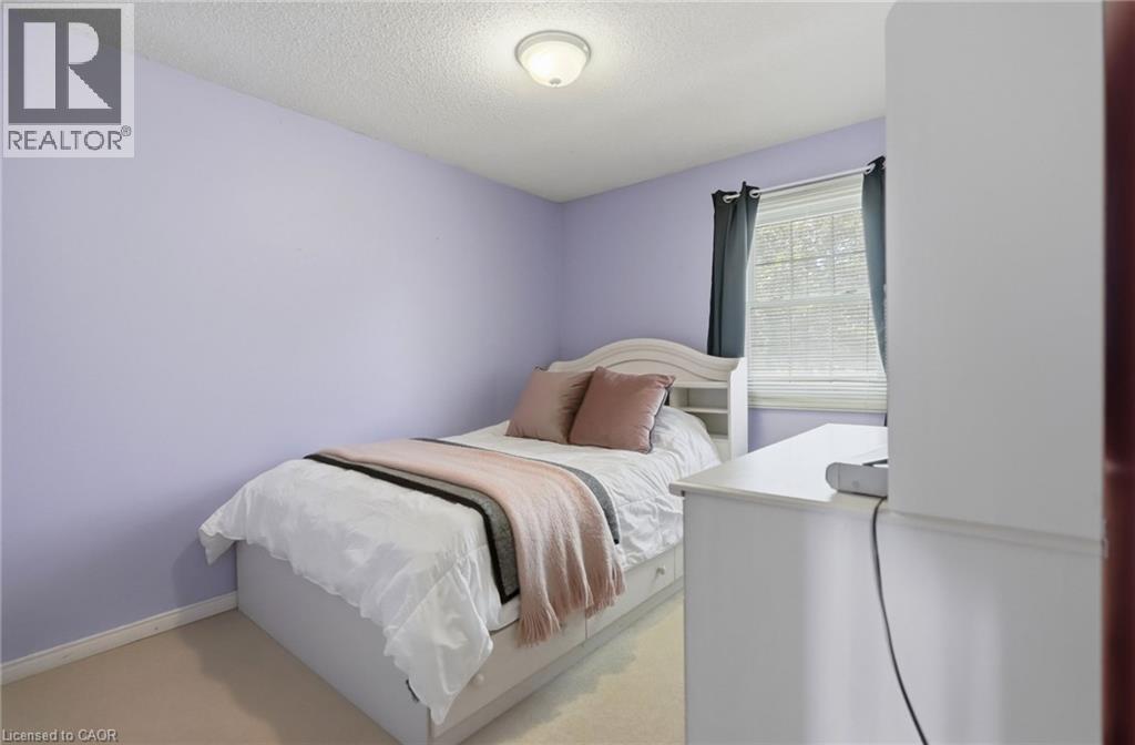 2055 Hunters Wood Drive, Burlington, ON