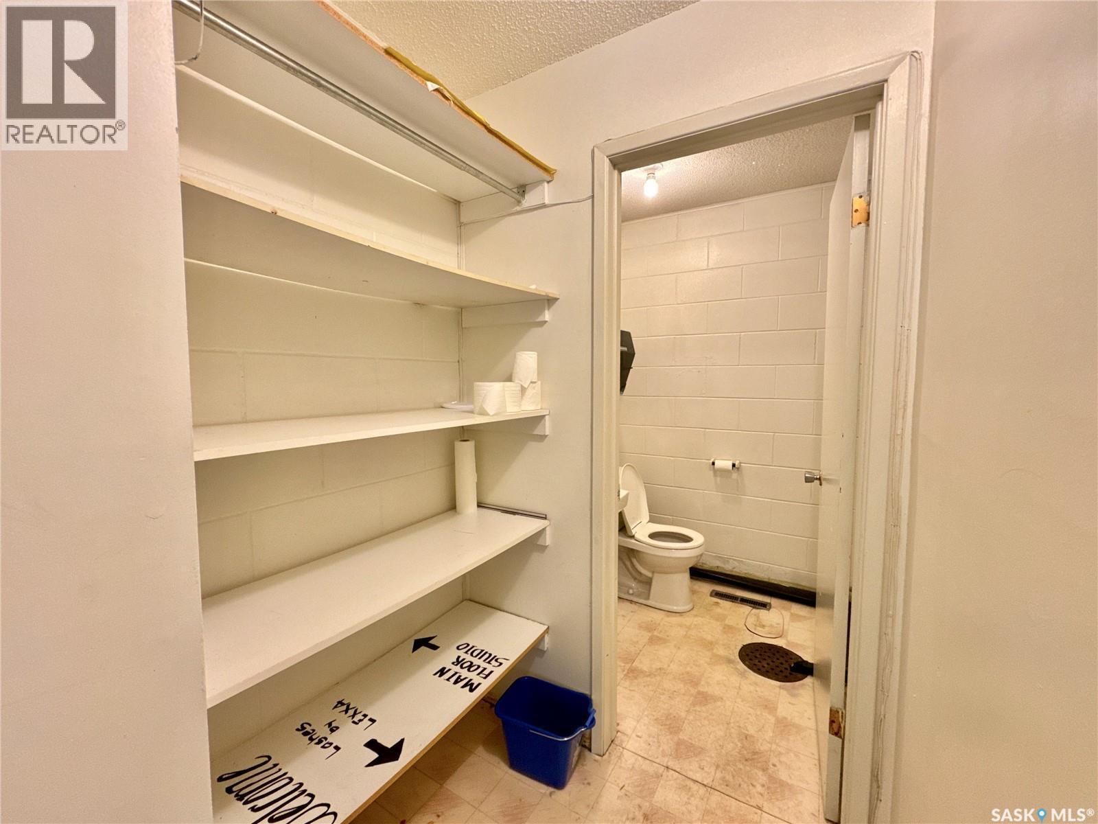 212 33Rd Street W, Saskatoon, SK