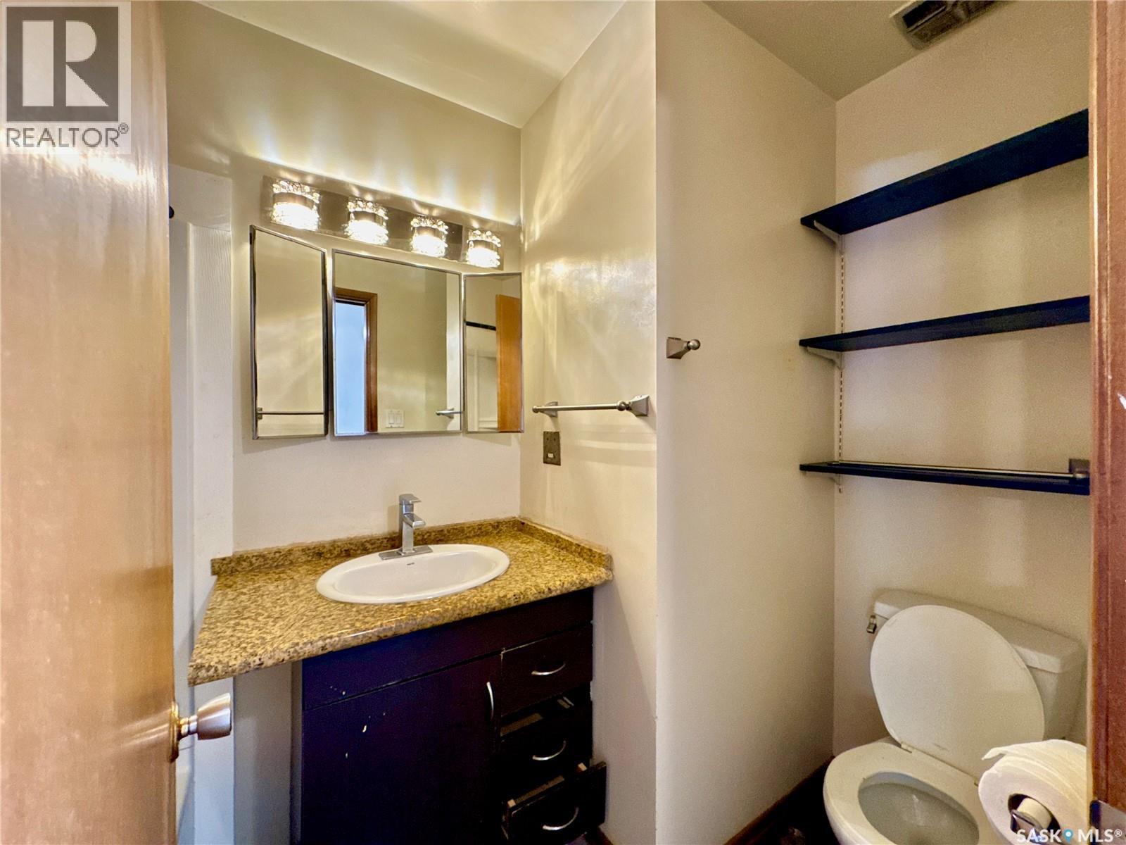 212 33Rd Street W, Saskatoon, SK