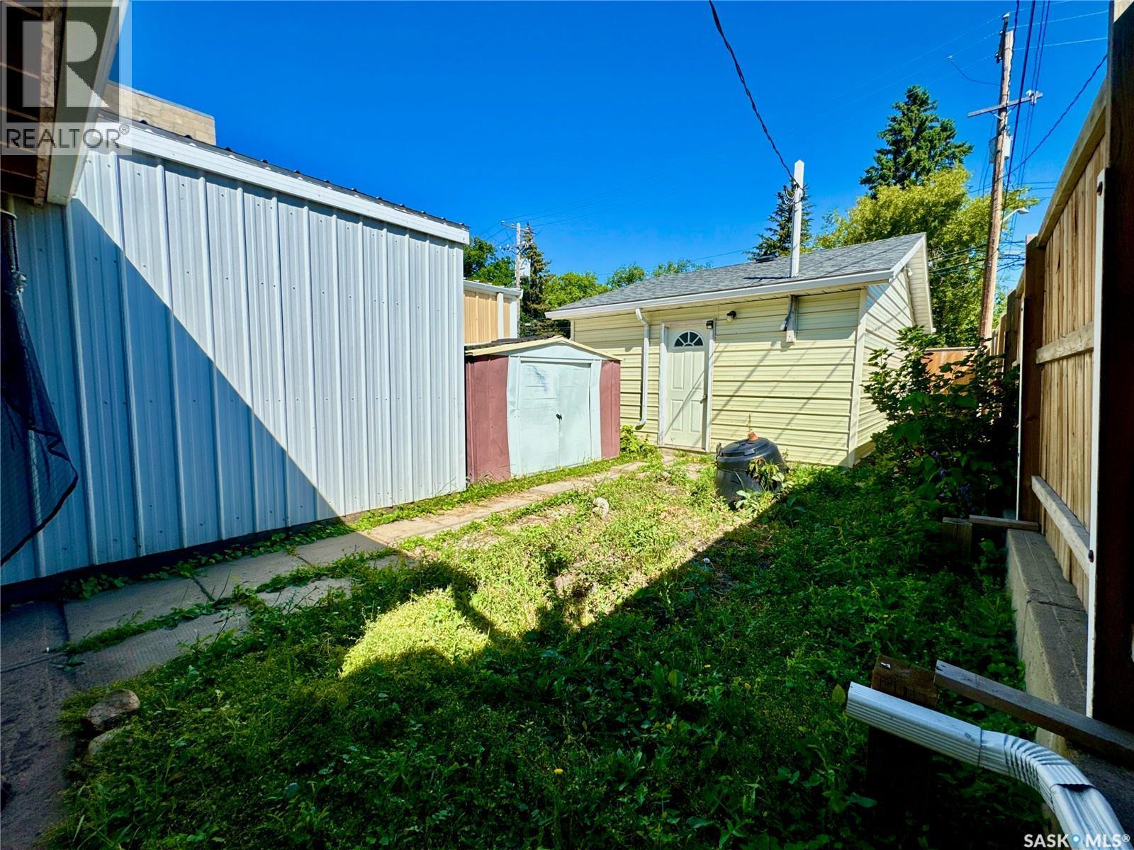 212 33Rd Street W, Saskatoon, SK