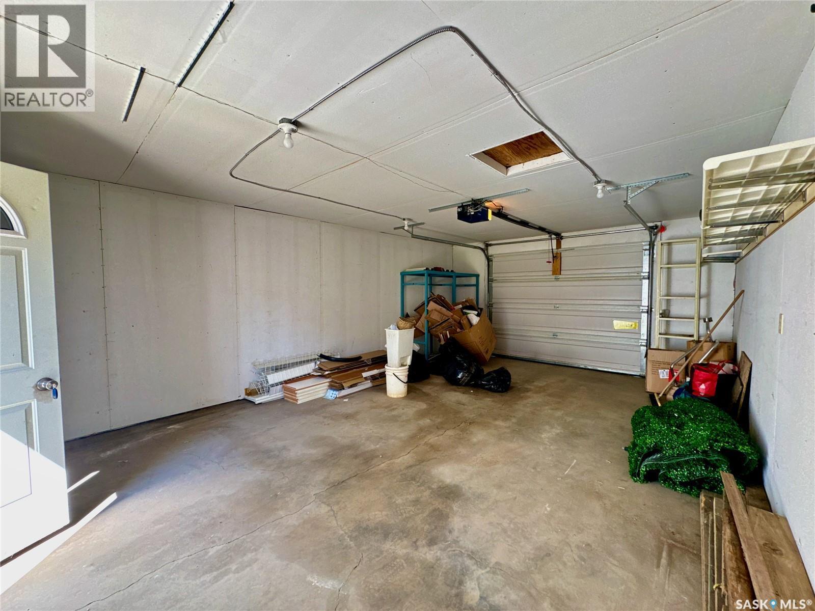 212 33Rd Street W, Saskatoon, SK