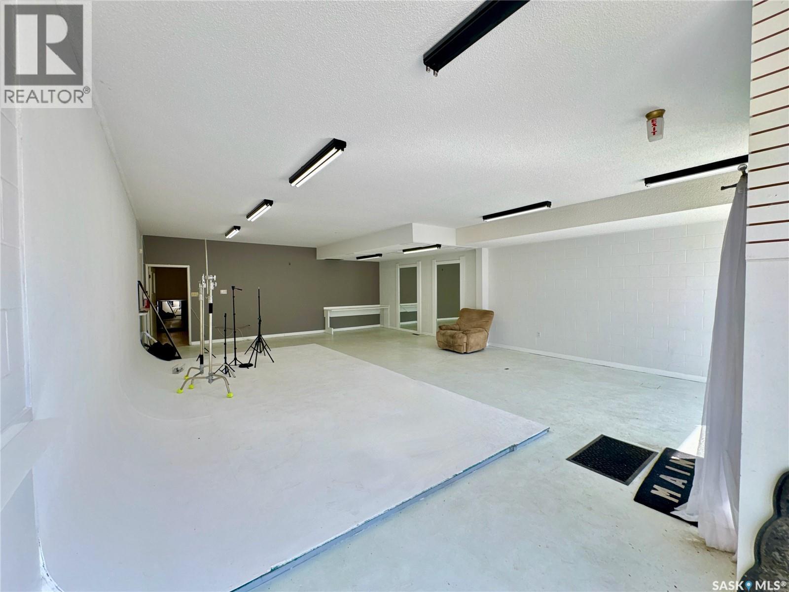 212 33Rd Street W, Saskatoon, SK