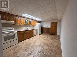 98 SONMORE DRIVE Toronto, ON M1S 1X4