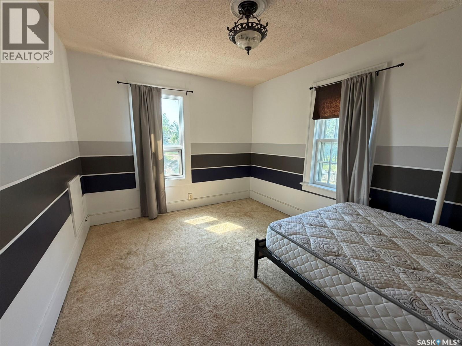 229 4Th Avenue E, Lafleche, SK