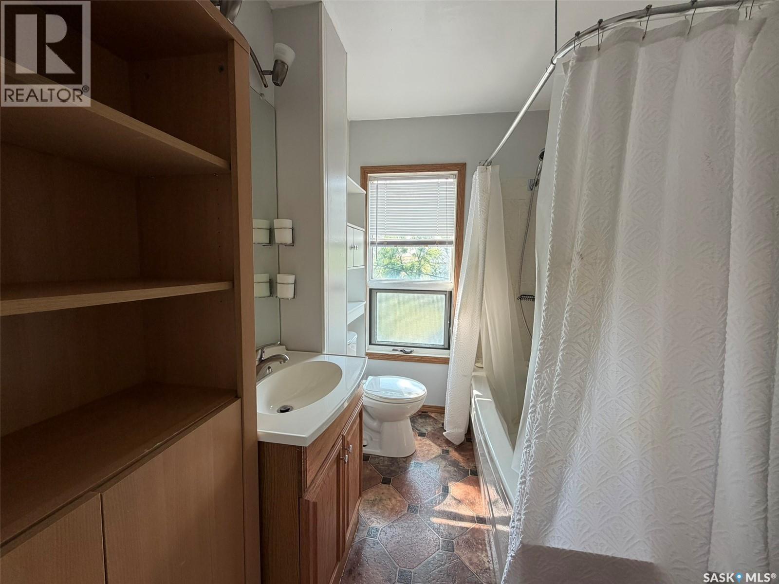 229 4Th Avenue E, Lafleche, SK