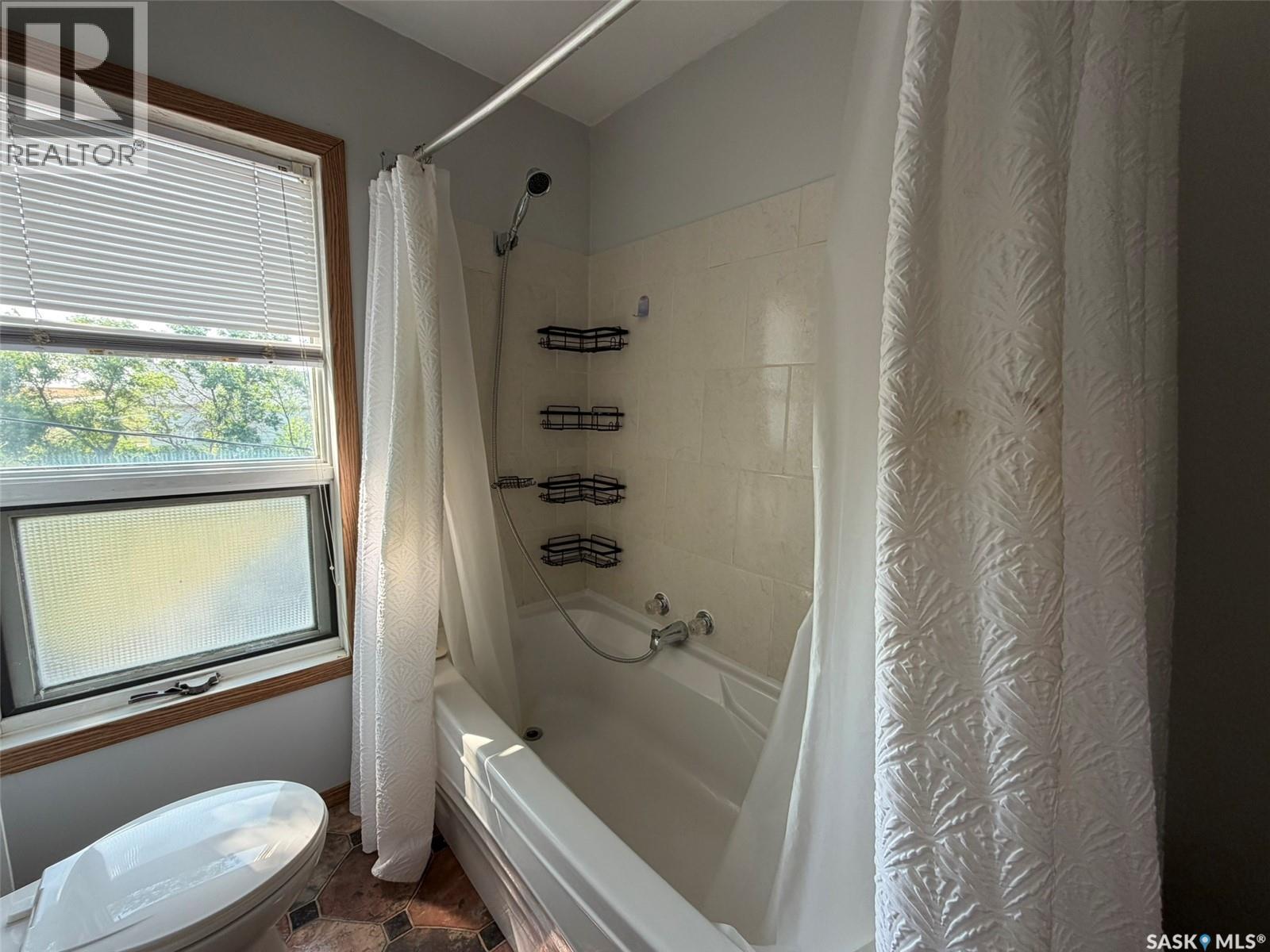229 4Th Avenue E, Lafleche, SK