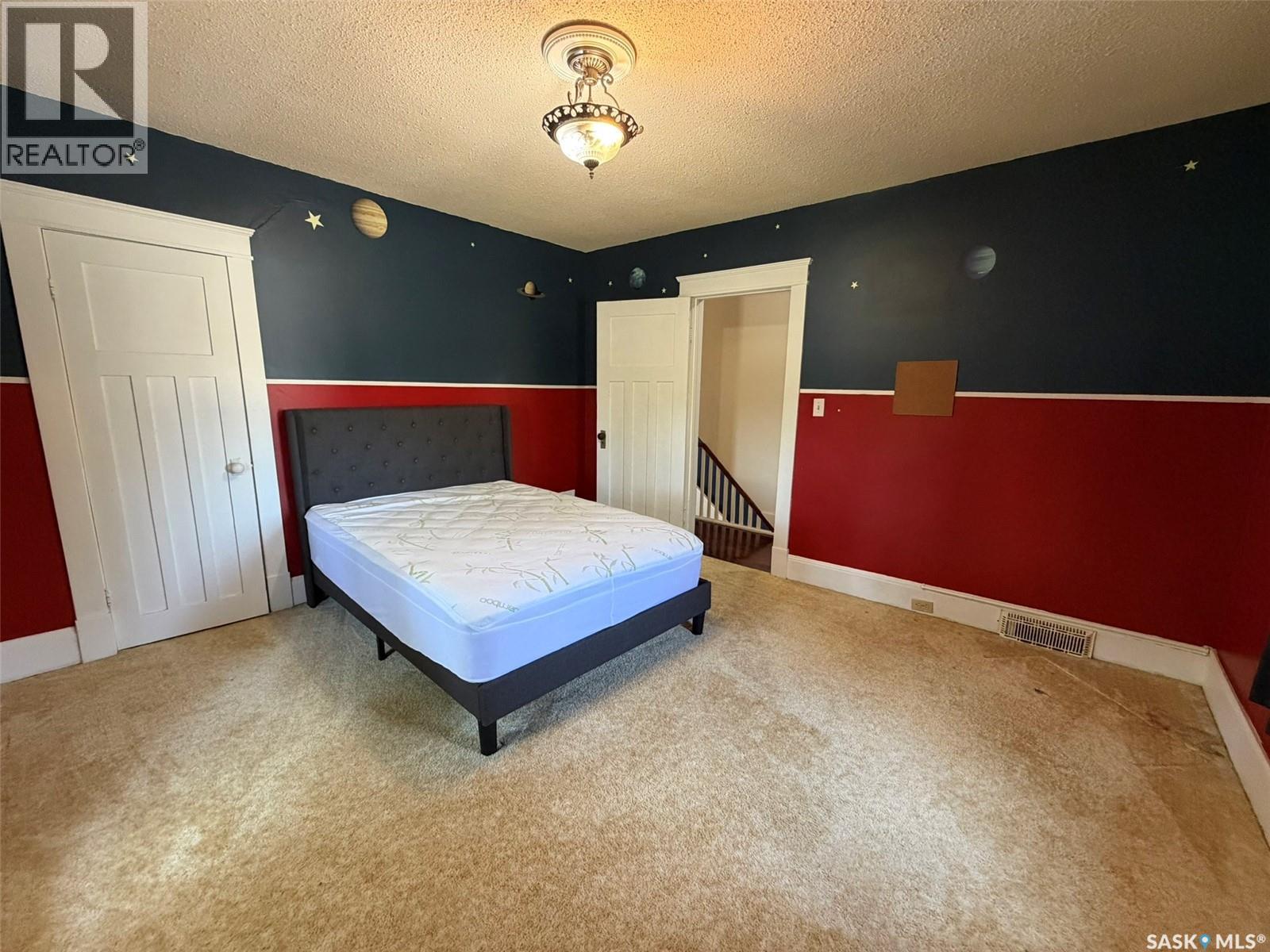 229 4Th Avenue E, Lafleche, SK