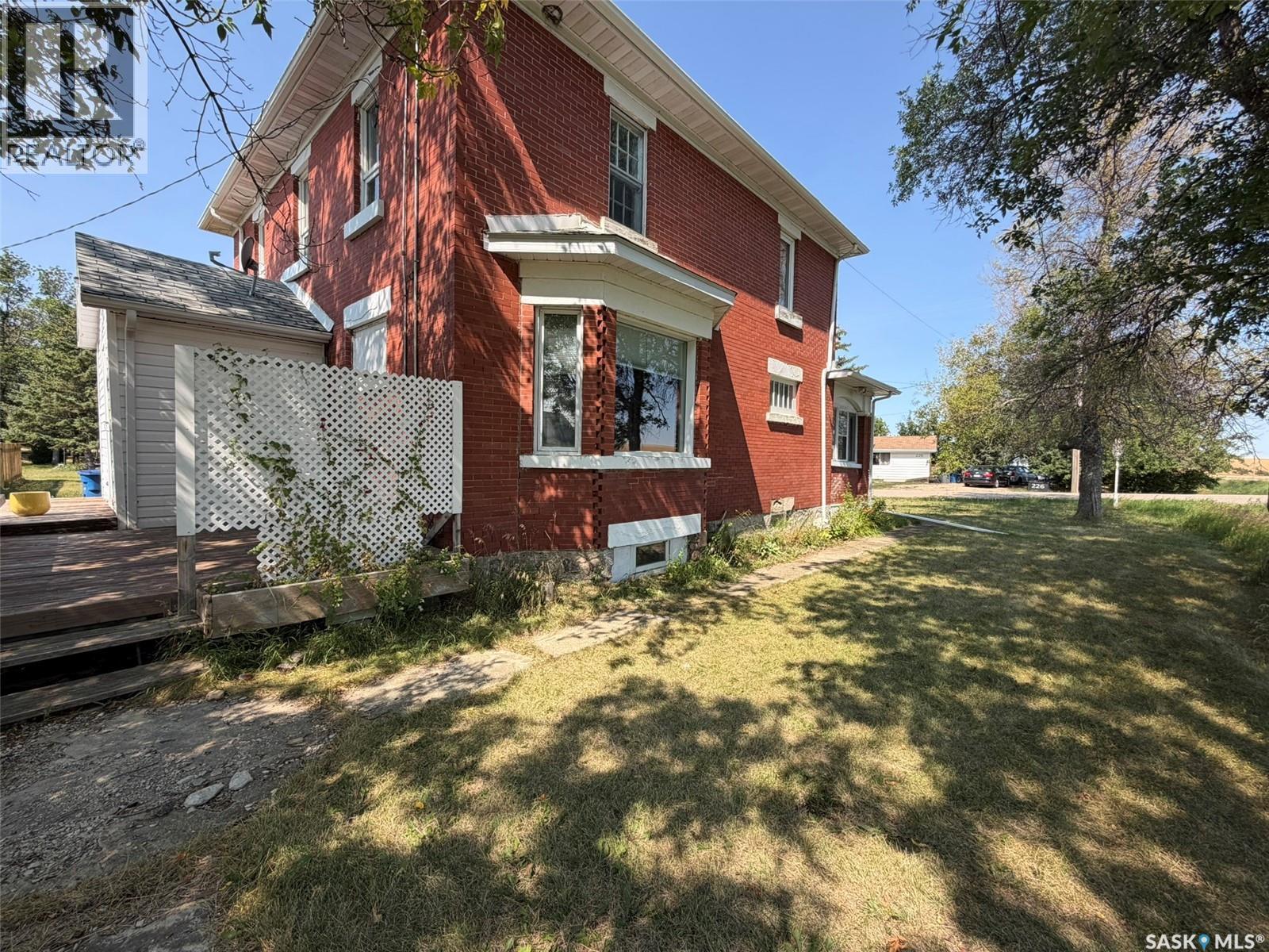 229 4Th Avenue E, Lafleche, SK
