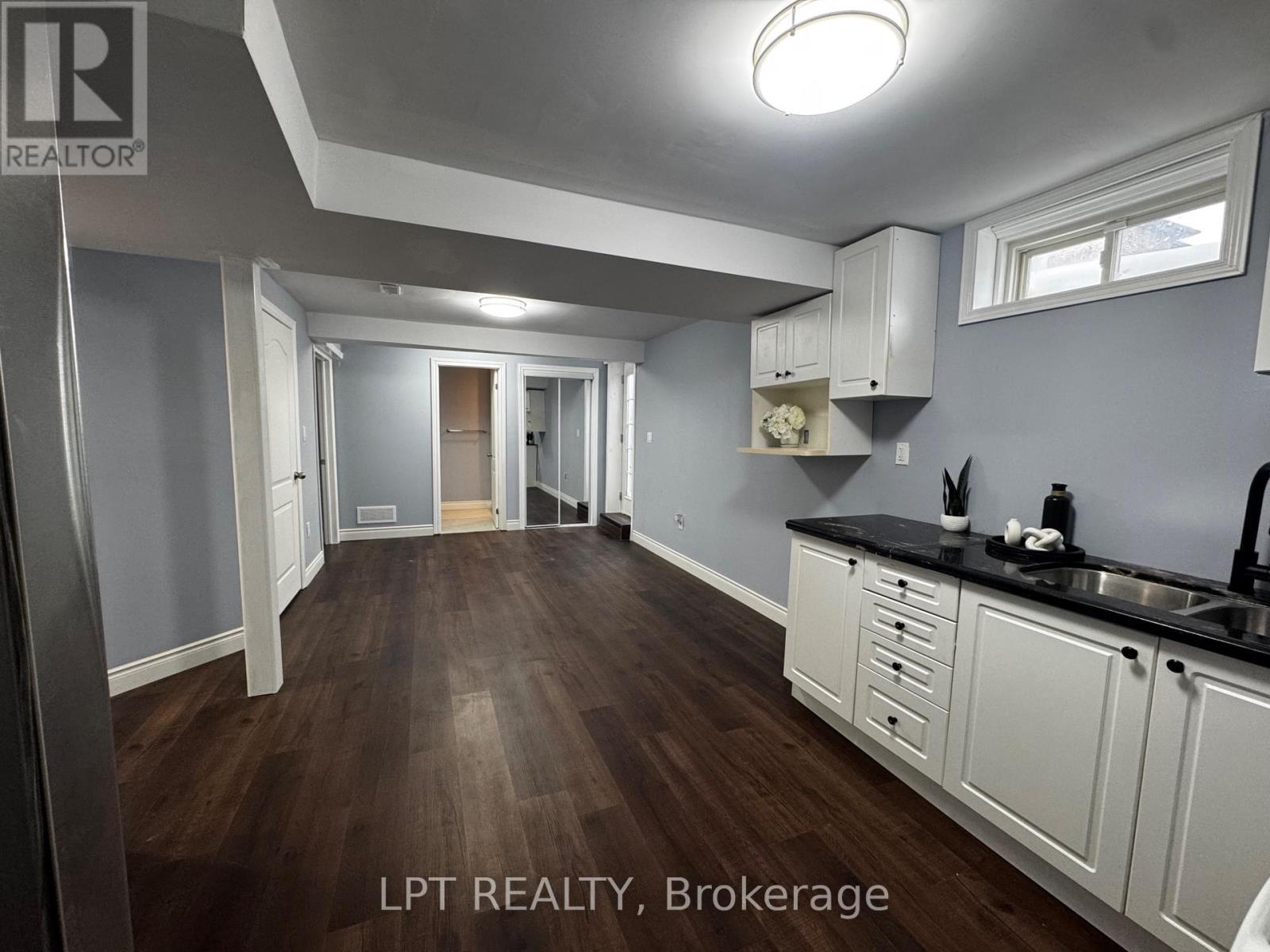 48 Nashville Circle, Hamilton, ON