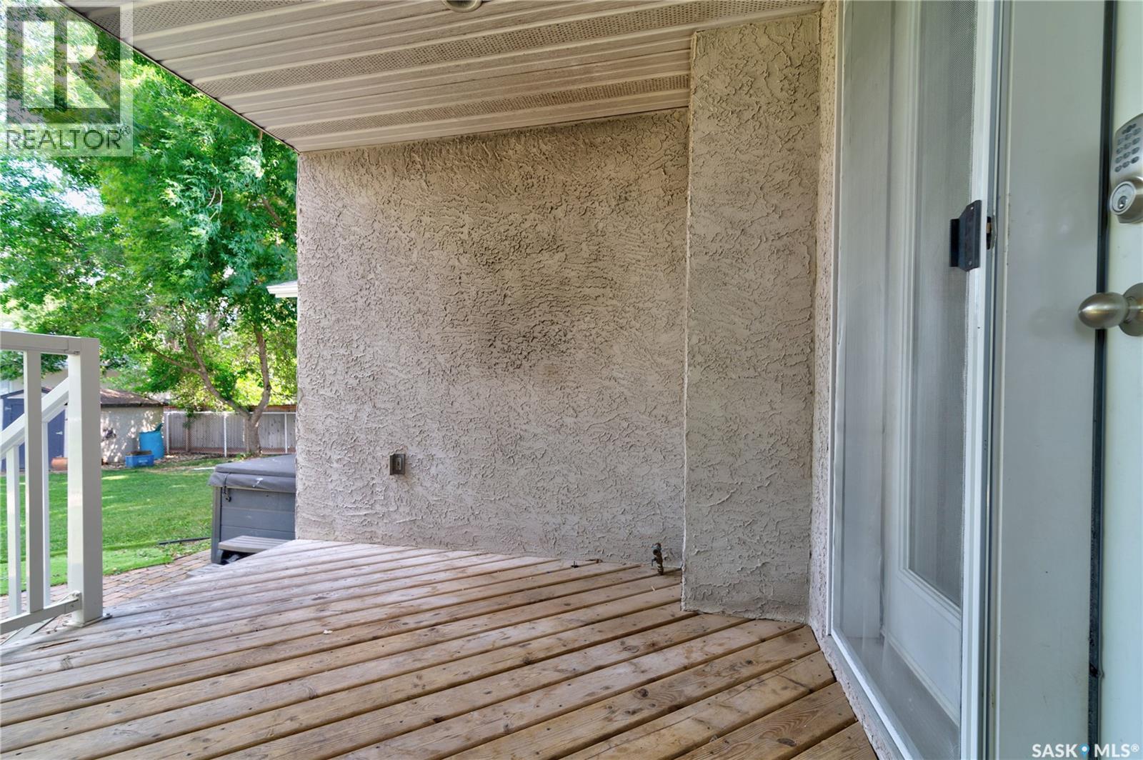 25 Elm Bay, Lumsden, SK