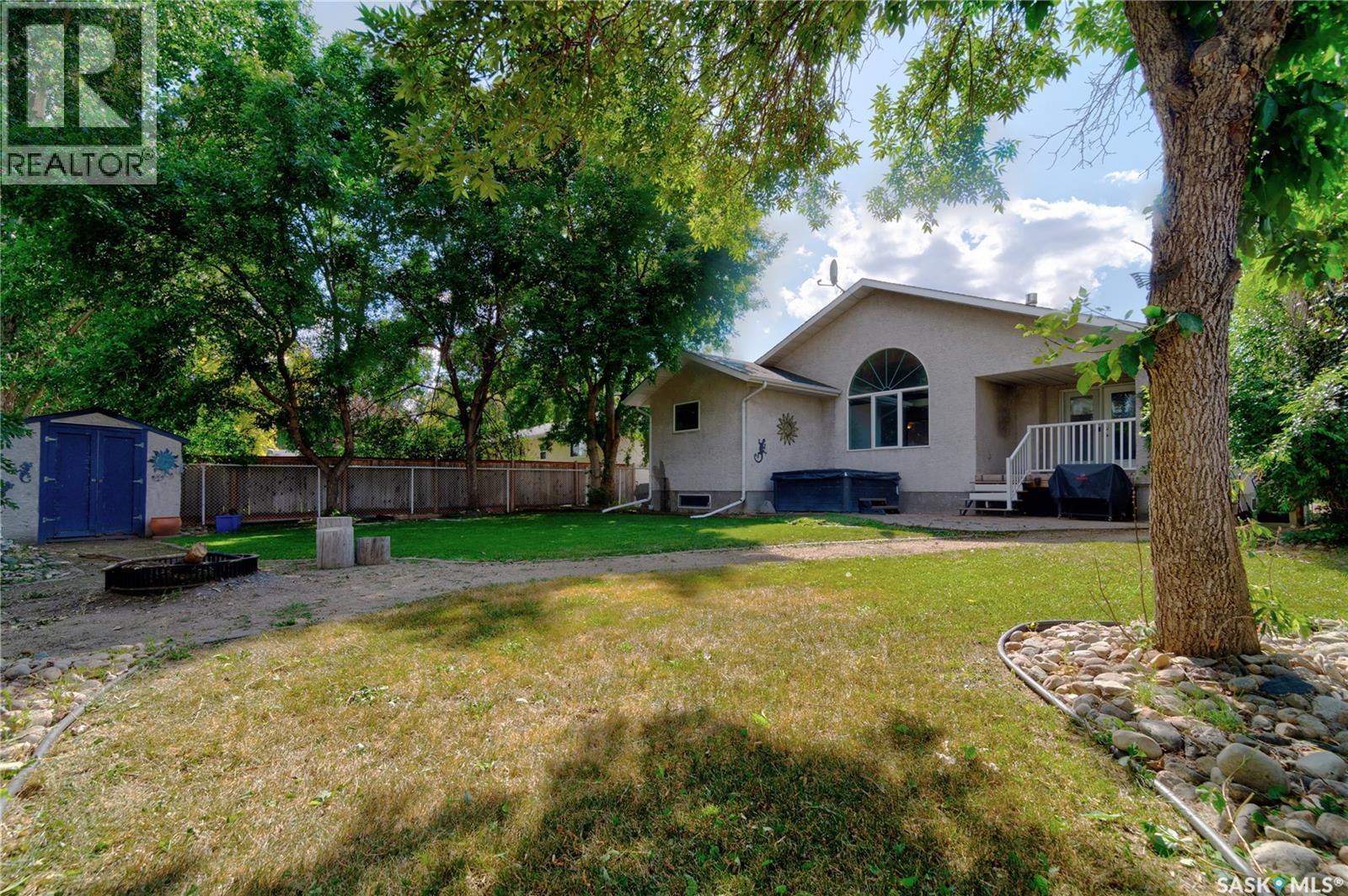25 Elm Bay, Lumsden, SK