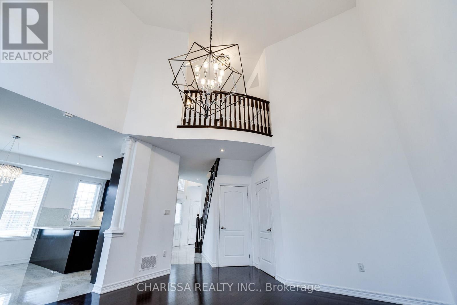 2 Hawstone Road, Vaughan, ON