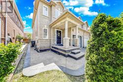 28 CEDARVALLEY BOULEVARD Brampton, ON L7A 2C2