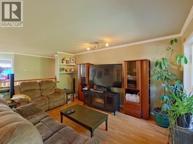 4865 Harvie Ave, Powell River, BC