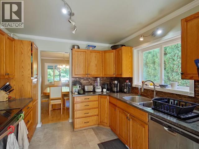 4865 Harvie Ave, Powell River, BC