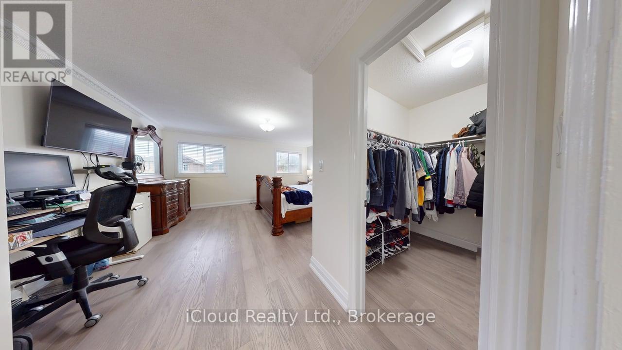 71 Tufton Crescent, Brampton, ON
