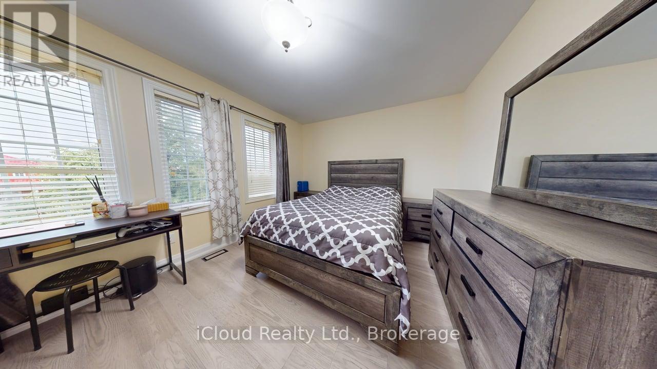 71 Tufton Crescent, Brampton, ON