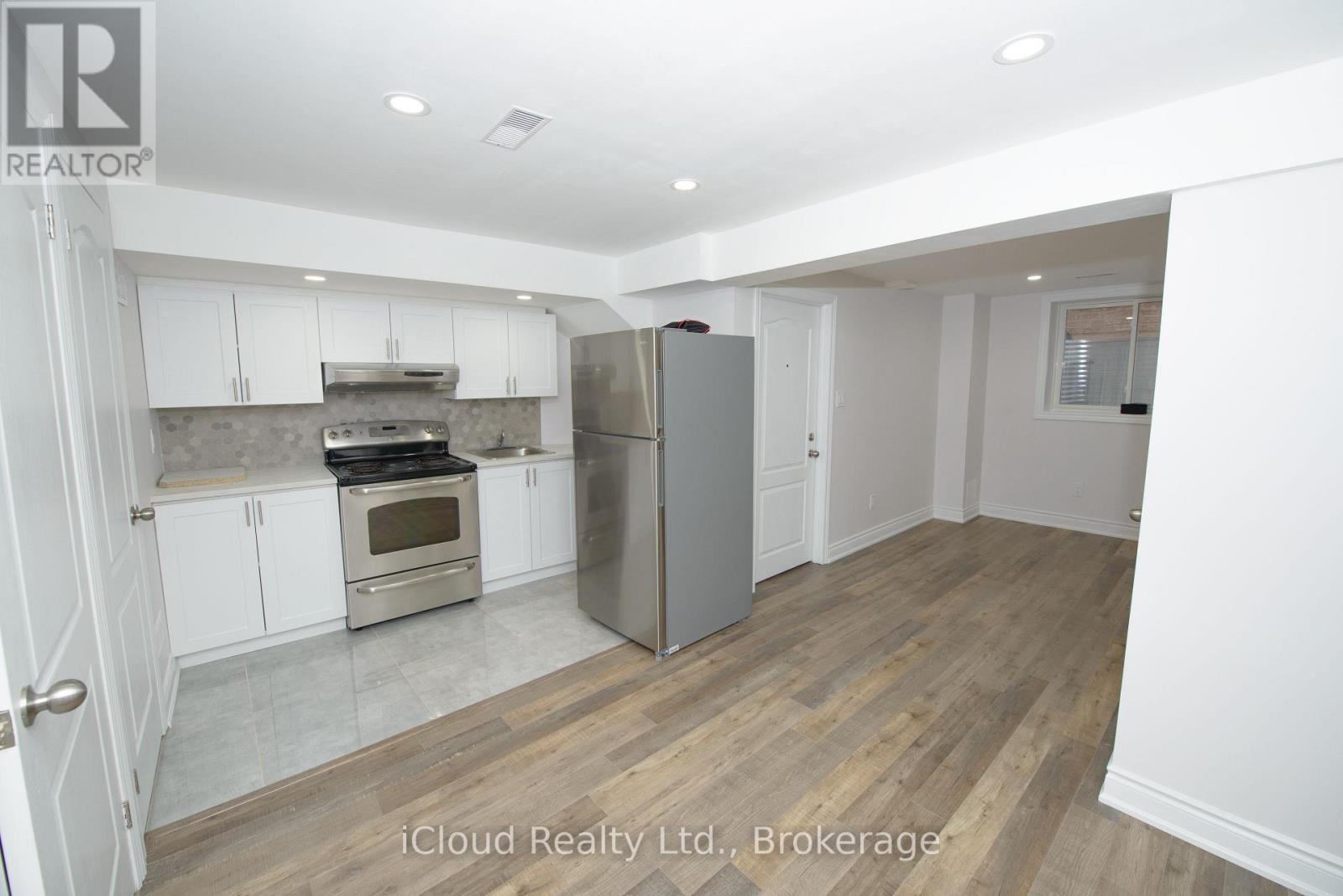 71 Tufton Crescent, Brampton, ON
